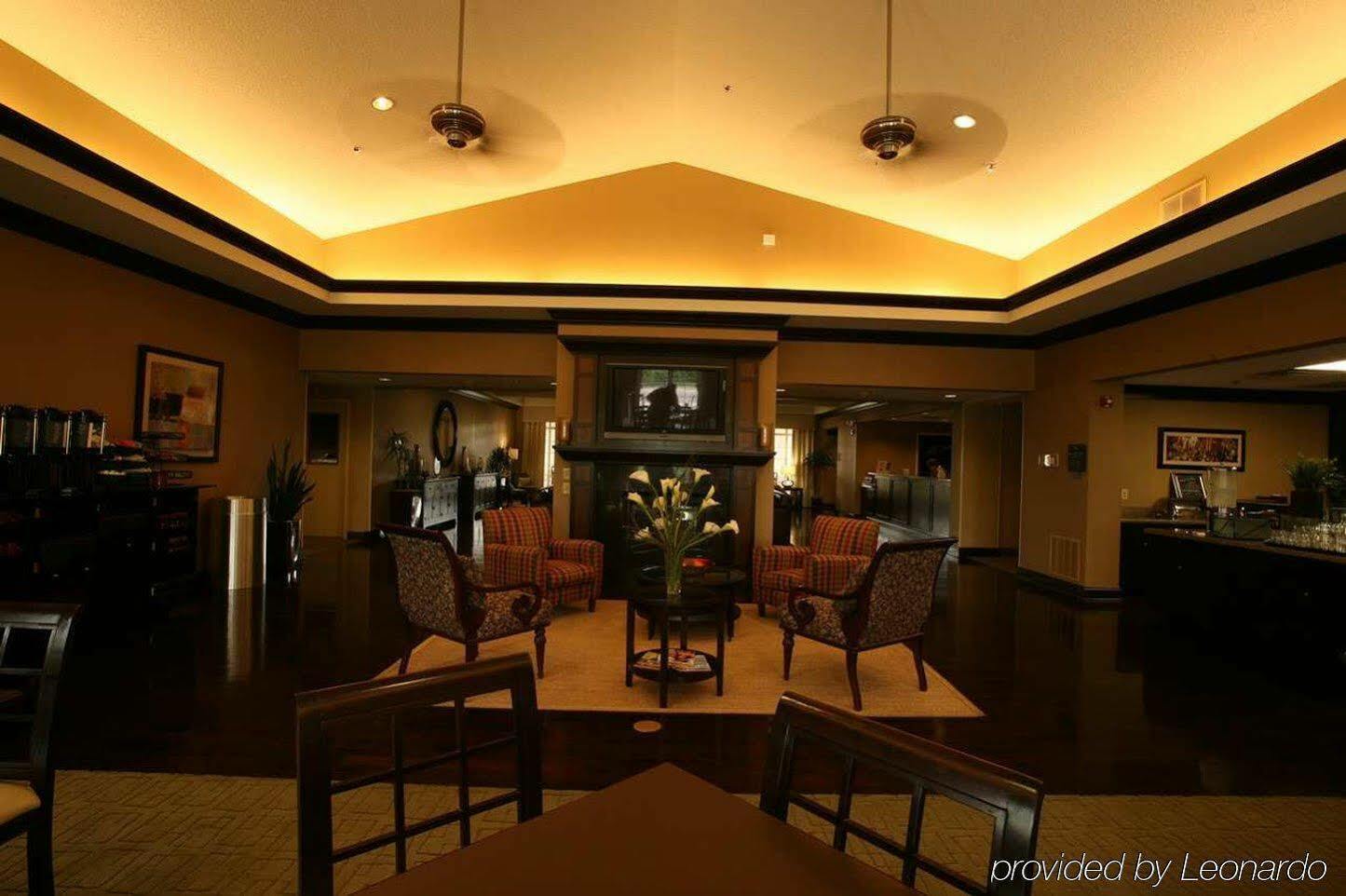 โฮมวูด สวีท บายฮิลตัน หลุยส์วิลล์ อีสต์ โฮเต็ล Hotel ภายนอก รูปภาพ